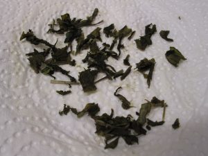 dried tea leaves