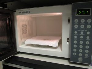 drying tea leaves in a microwave