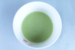 Suisouen organic matcha brewed