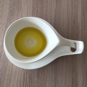 mix of olive oil and vinegar