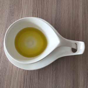 mix of olive oil and vinegar
